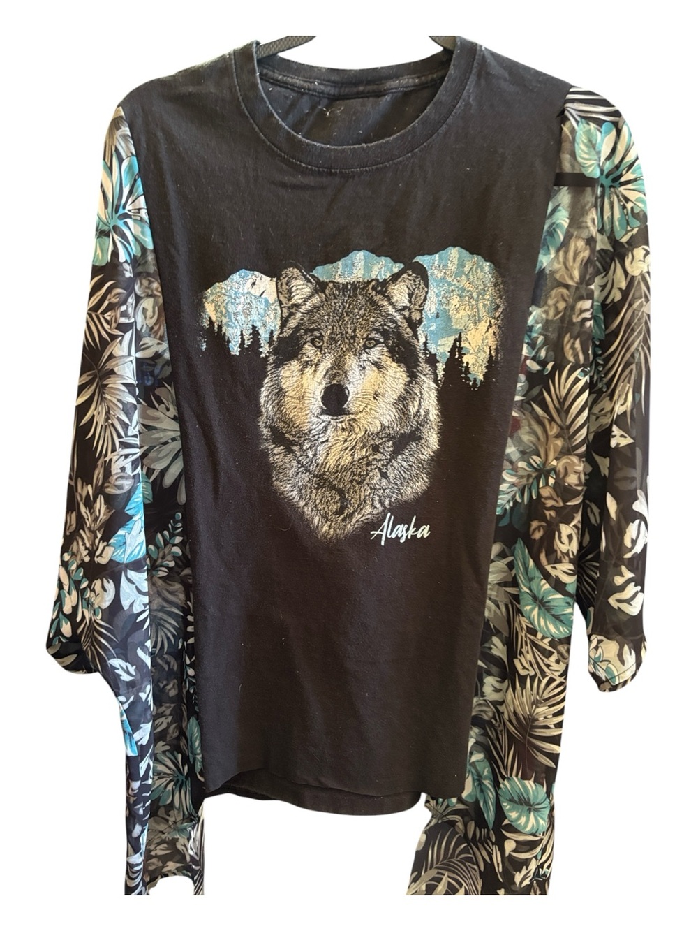 60. Black Alaska Wolf Rocktop